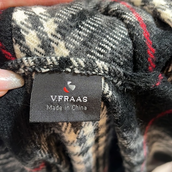 Plaid Sweater Shawl/Poncho - Picture 4 of 4